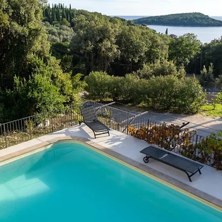 Βίλα Arborea By Guide Molunat