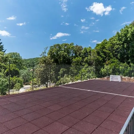 Arborea By Guide * Molunat