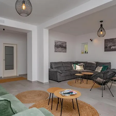 Villa Arborea By Guide