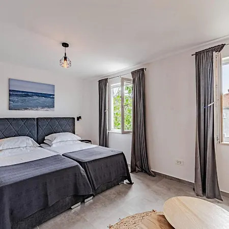 Villa Arborea By Guide *
